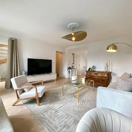 Maison Cornat, Numero 6, Le Duplex Apartment Valognes